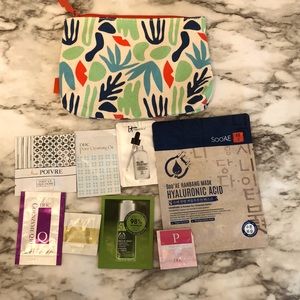 New make up bag with samples!